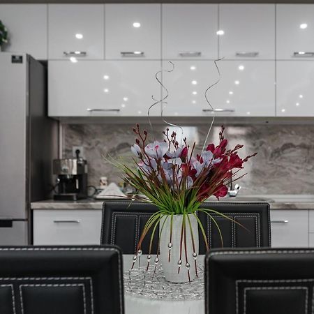 City Apartments - A Brand New Luxury & Comfy 2 Ασένοβγκραντ Εξωτερικό φωτογραφία